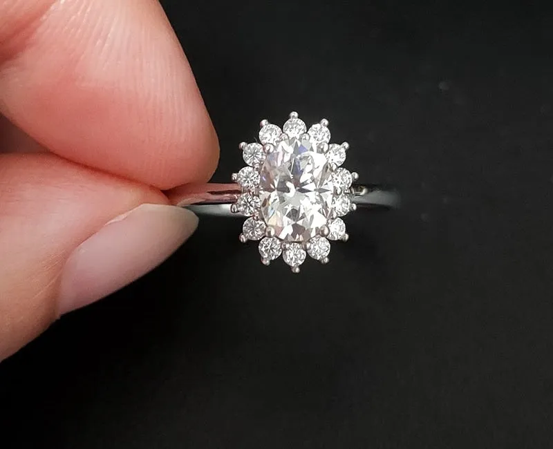 925 Sterling Silver Moissanite 1ct Oval Flower Wedding Ring for Women