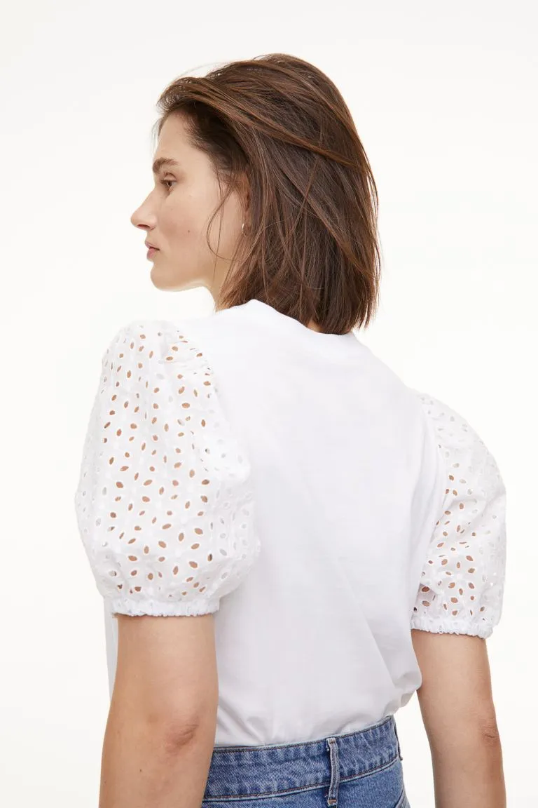 Embroidered-sleeve white T-shirt