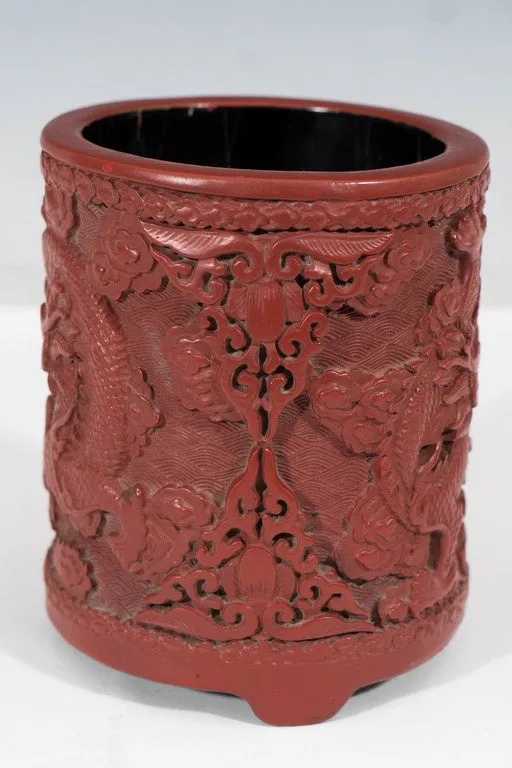 Important Antique Chinese Cinnabar Pot, Daoguang Period