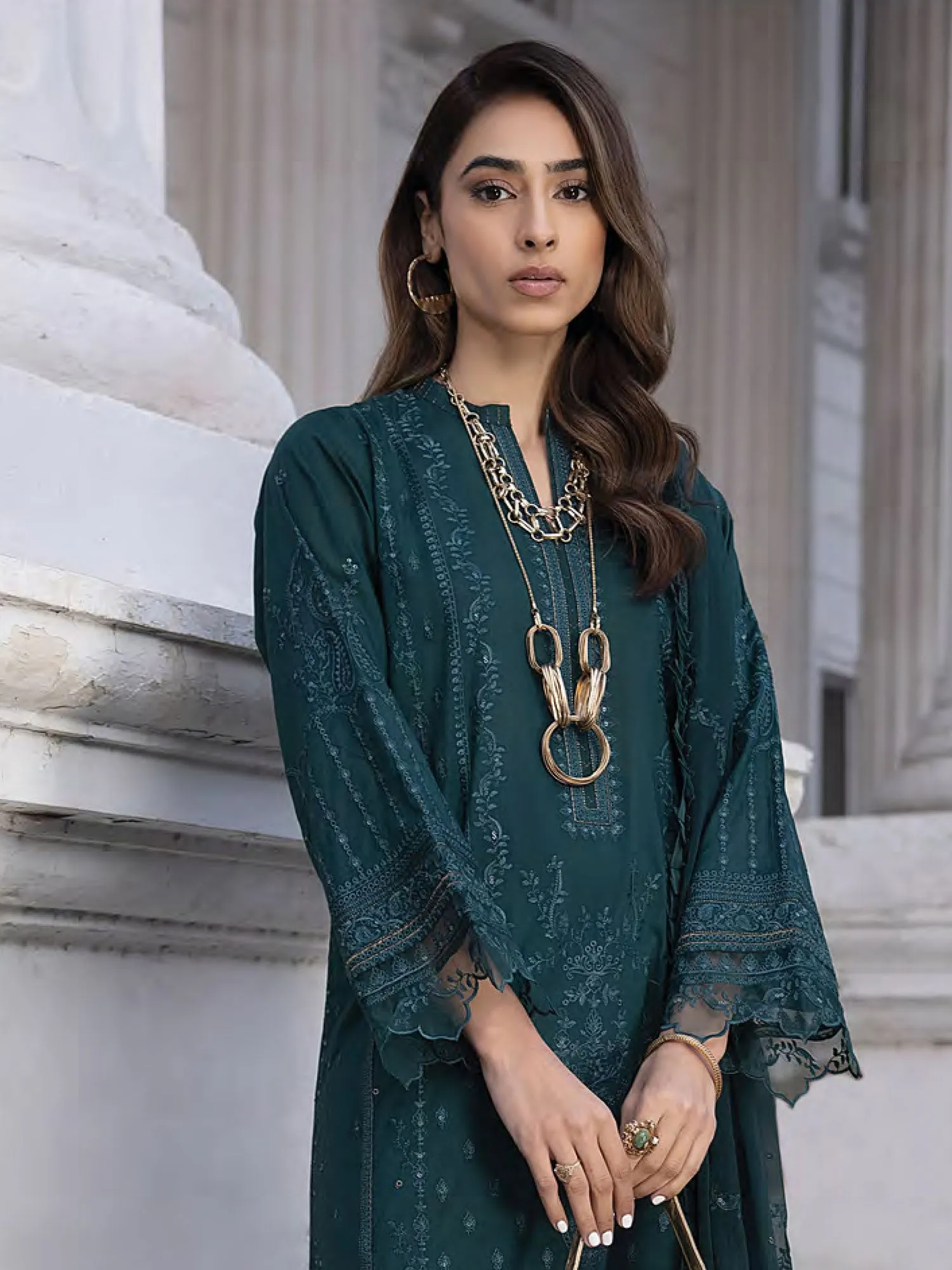 Lakhany Green Unstitched Embroidered Lawn 3-Piece Suit (LG-AM-0056)