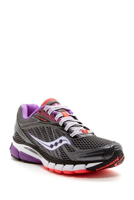 SAUCONY Women's •ProGrid Ride 6• Running Shoe