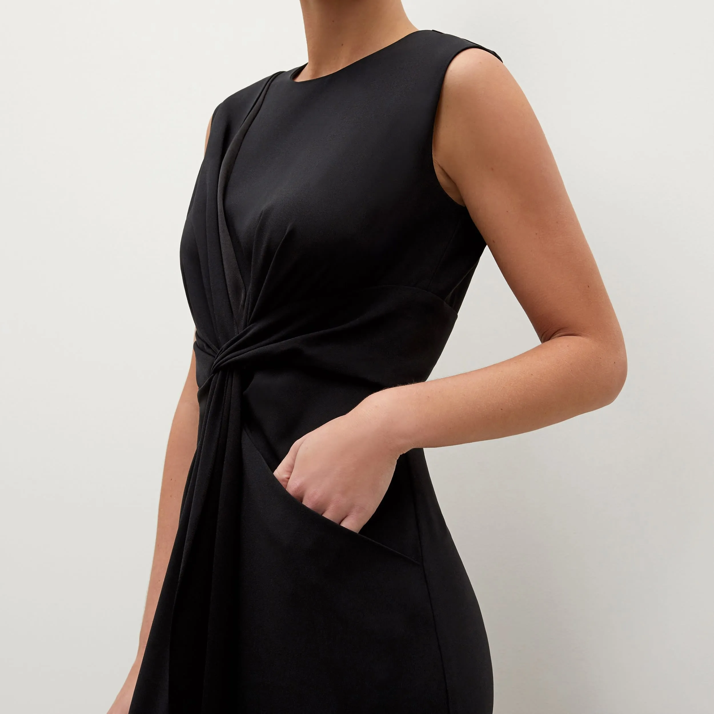 Taylor Dress :: Black