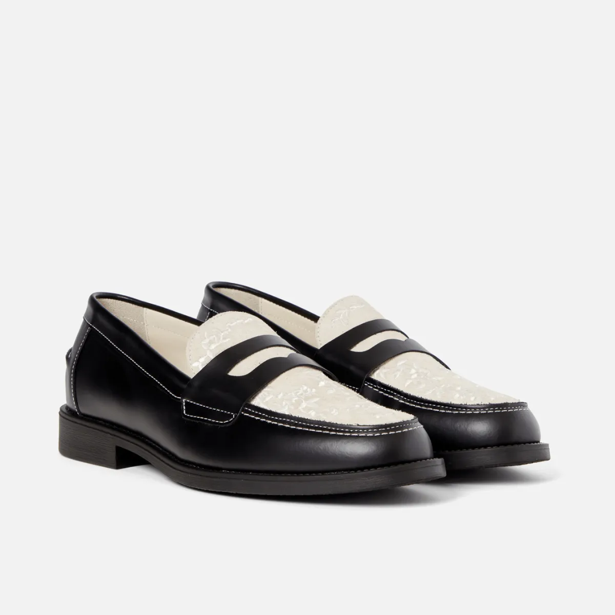 Wilde Black   White Vine Penny Loafer - Men's