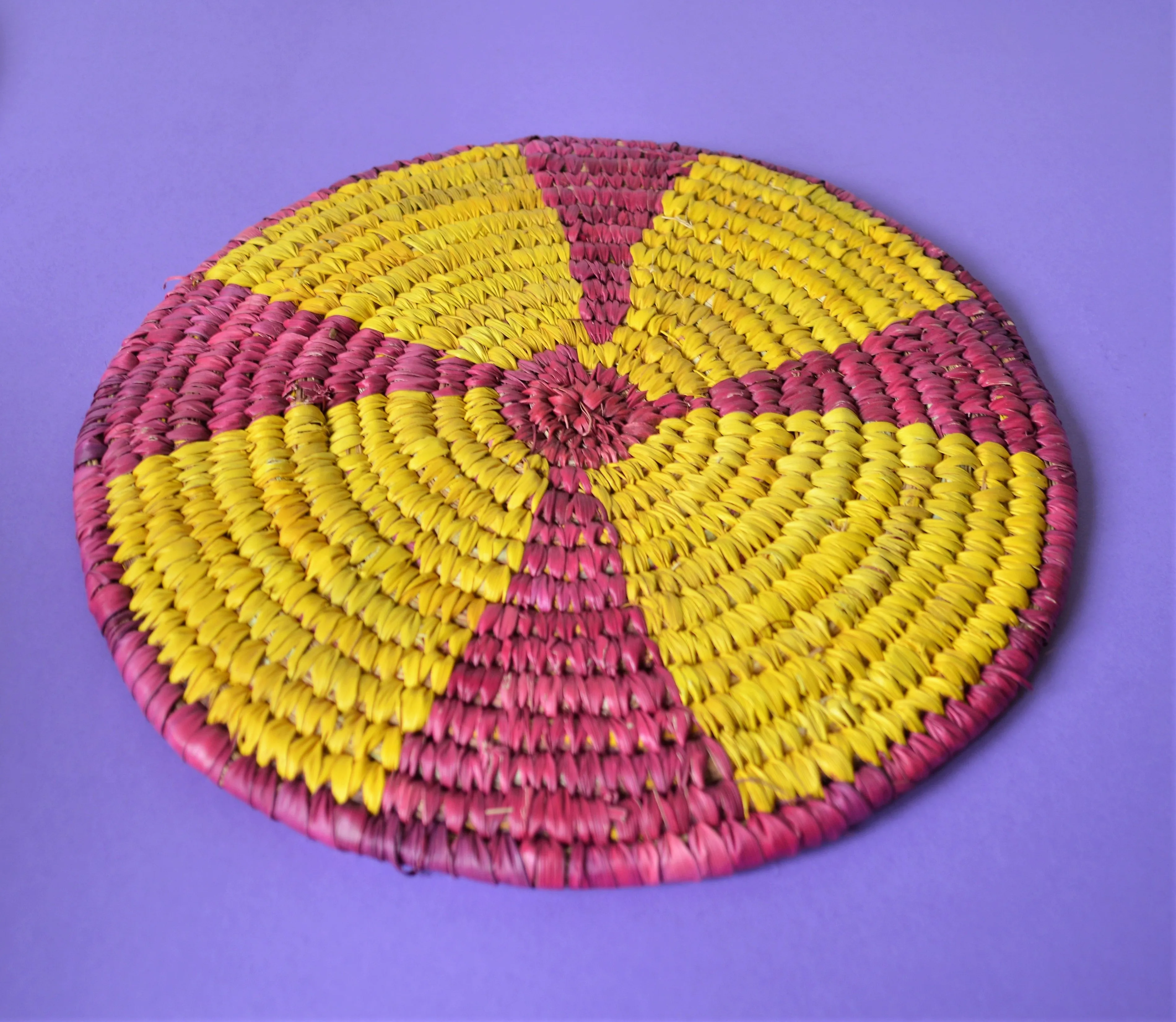 Woven wall basket (purple)